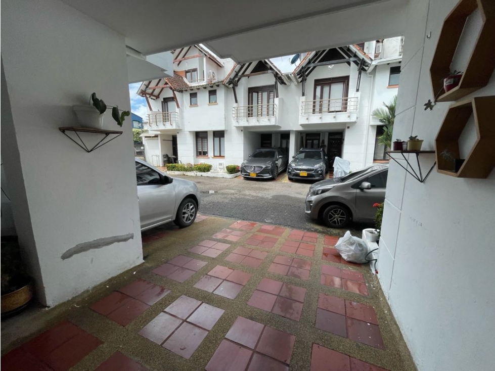 HER CASA EN VENTA CERCA AL TERMINAL DE VILLAVICENCIO — foto 2