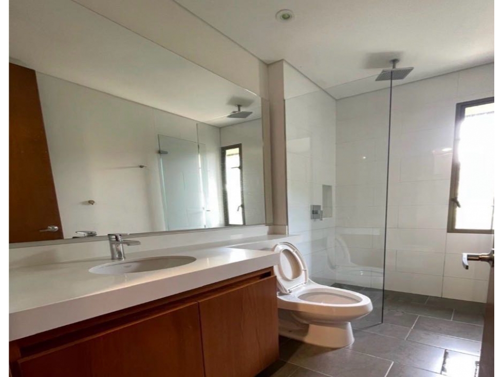 Hermoso Apartamento Sector Palmas - Poblado — foto 4