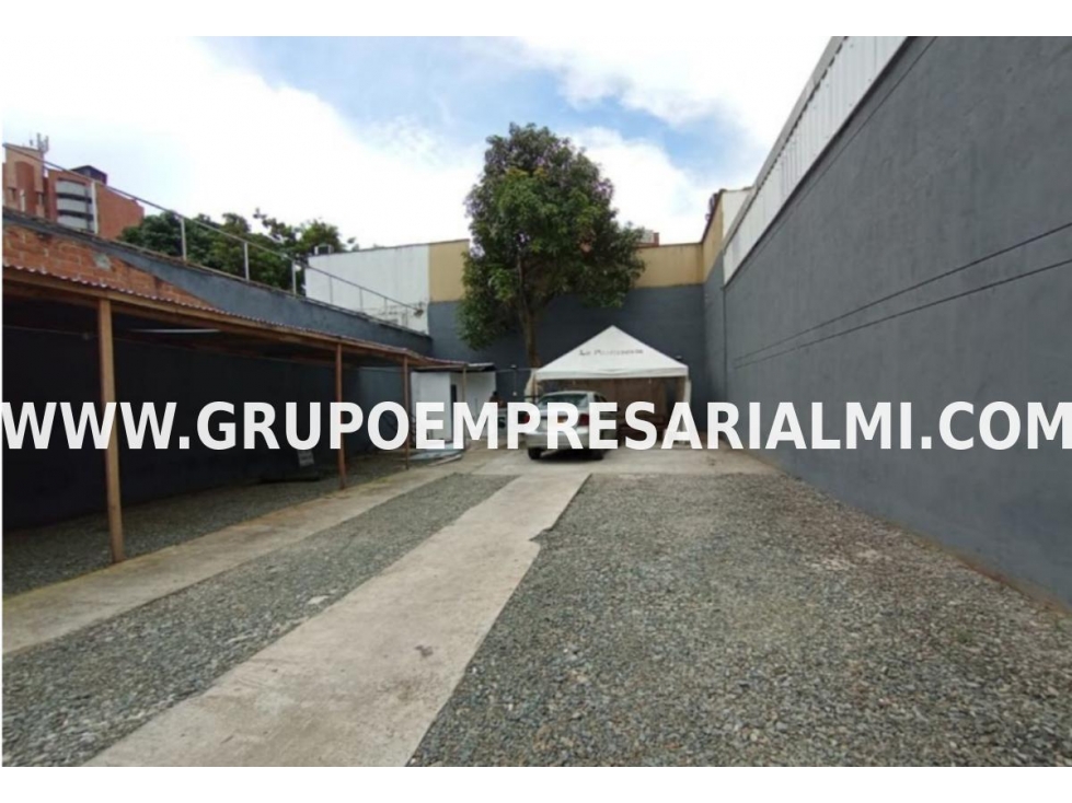 HERMOSA BODEGA EN ARRIENDO - SECTOR LAURELES COD: 30216 - 1