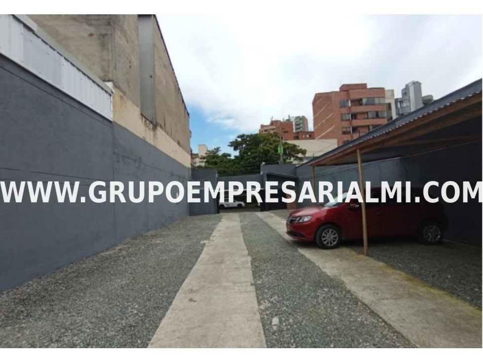 HERMOSA BODEGA EN ARRIENDO - SECTOR LAURELES COD: 30216 - 2