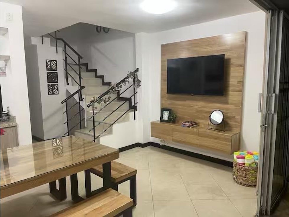 HERMOSA CABAÑA EN SAN JERONIMO UNIDAD COMPLETA CERCA A TODO — foto 3