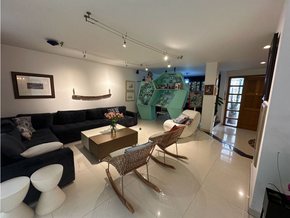 Hermosa casa a la venta ubicada en benedictinos