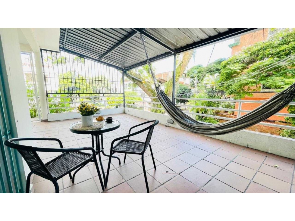 Hermosa casa amoblada con 4 apartamentos airbnb y local alquilados — foto 3