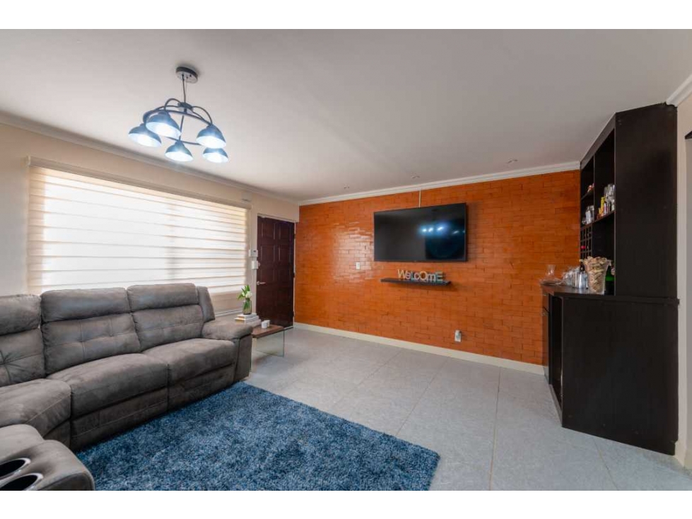 Hermosa casa amueblada en Clayton. — foto 4