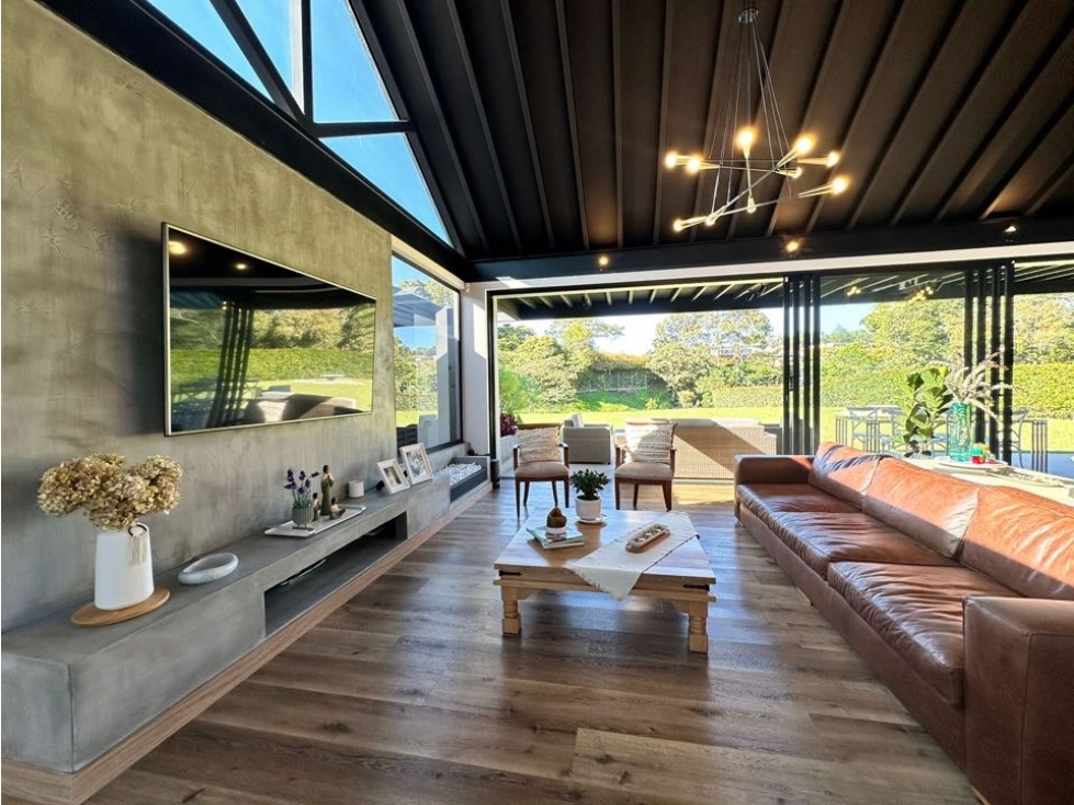 Hermosa casa atemporal rodeada de naturaleza en oriente / u. cerrada — foto 4