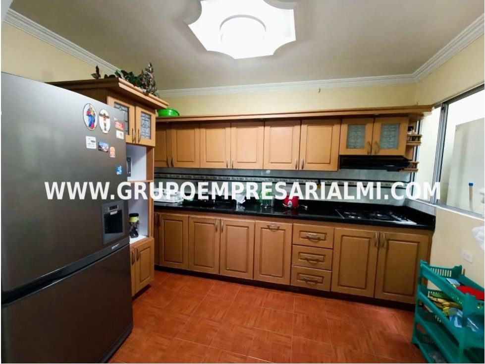 HERMOSA CASA BIFAMILIAR EN VENTA - SECTOR SANTA LUCIA COD: 31882 — foto 4