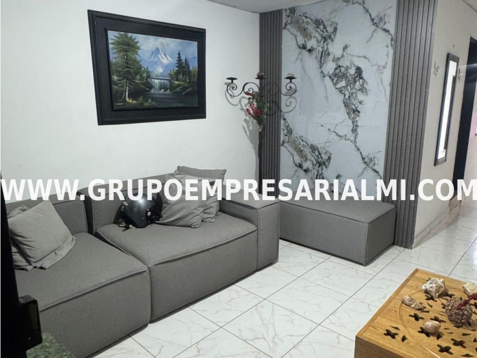 HERMOSA CASA BIFAMILIAR EN VENTA - SECTOR EL DIAMANTE COD: 33581 — foto 3