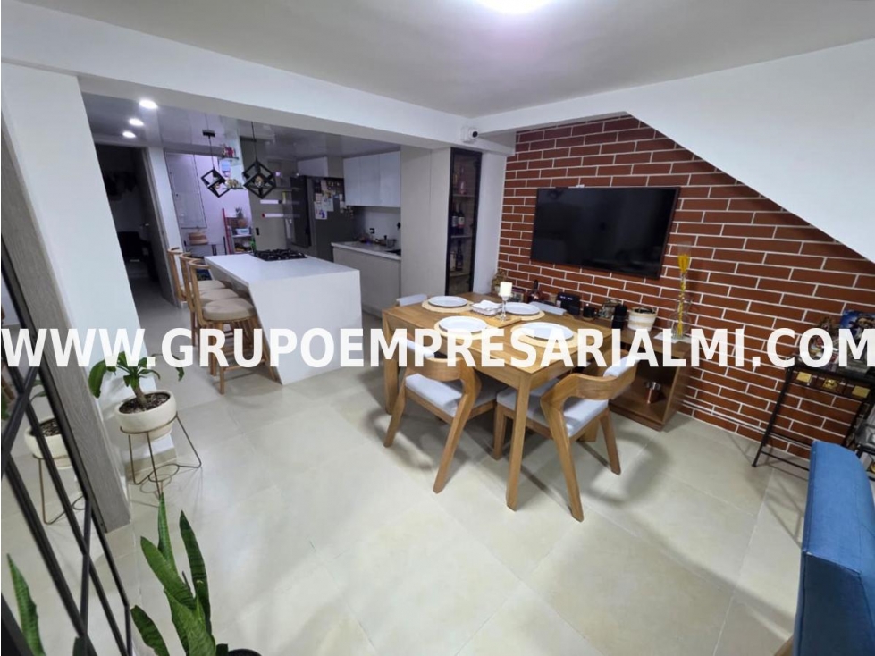 HERMOSA CASA BIFAMILIAR EN VENTA - SECTOR ASDESILLAS COD: 33894 — foto 2
