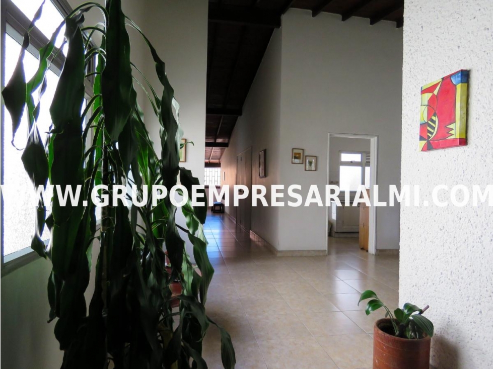 HERMOSA CASA BIFAMILIAR EN VENTA - SECTOR VILLA HERMOSA COD: 31737 — foto 6