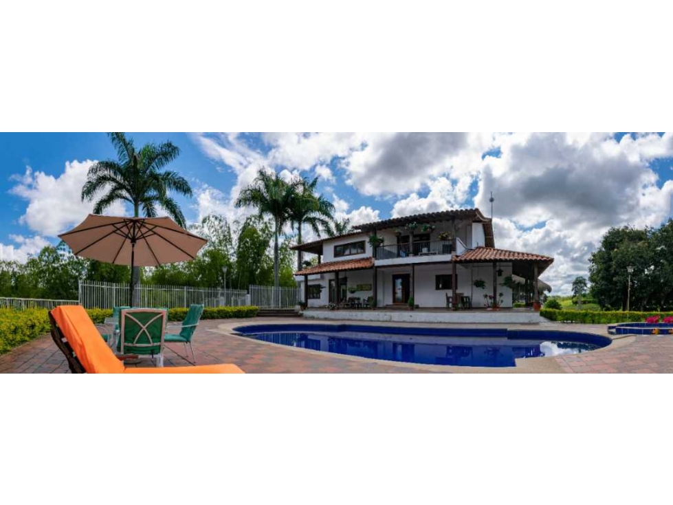 SE ALQUILA POR POR DÍAS CASA CAMPESTRE