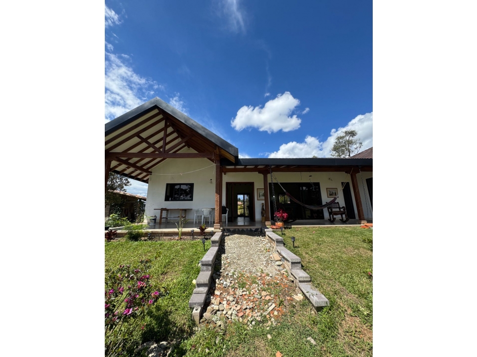 Hermosa casa campestre en el Canadá condominio privado — foto 2