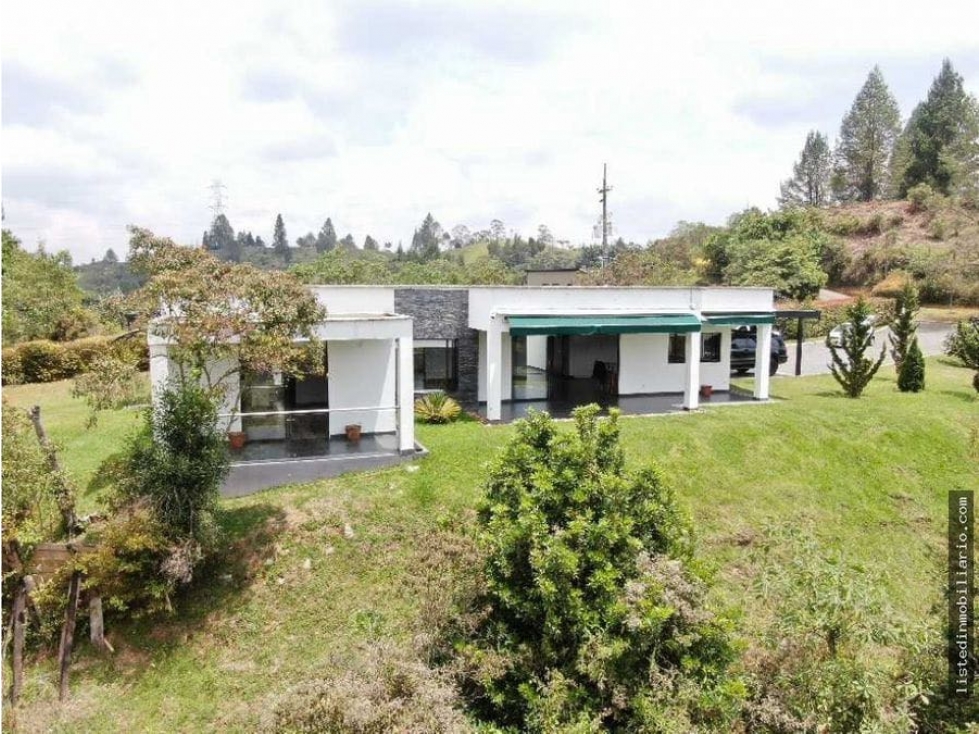 Hermosa Casa Campestre en el Retiro