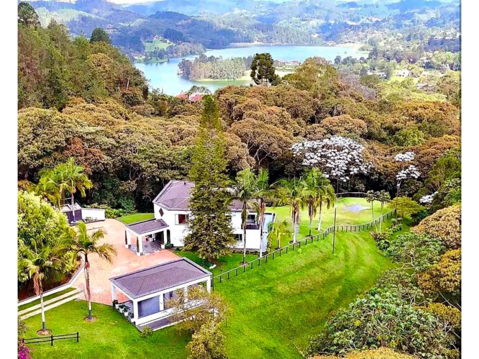 HERMOSA CASA CAMPESTRE EN FIZEBAD. RODEADA DE NATURALEZA. — foto 2