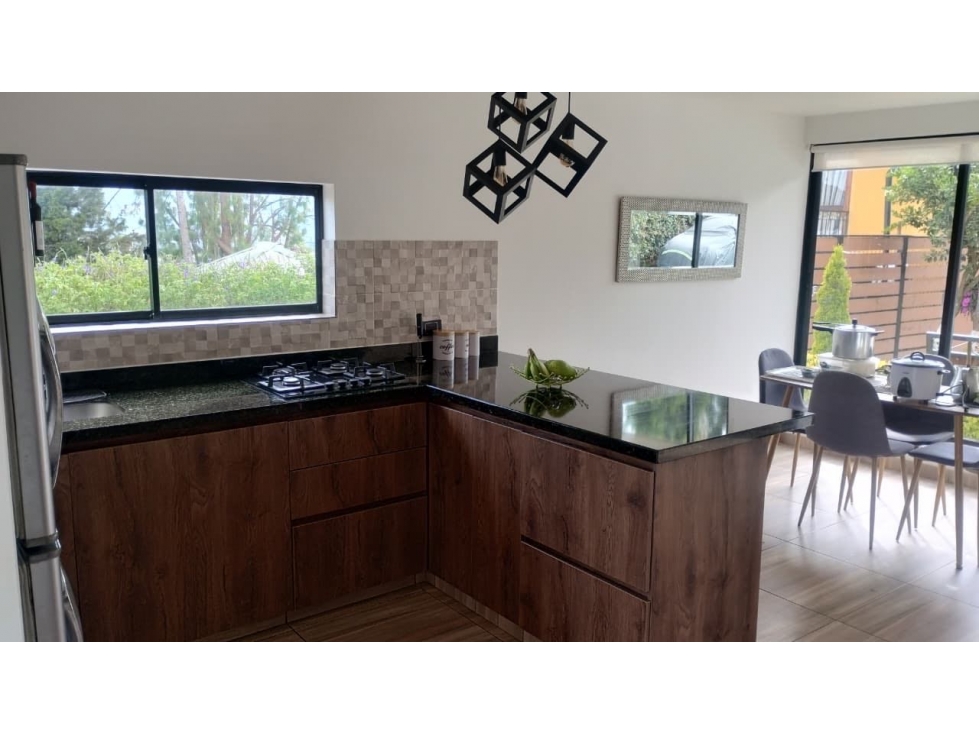 HERMOSA CASA CAMPESTRE EN GUARNE ESCRITURAS AL 100% LINDA VISTA VERDE — foto 2