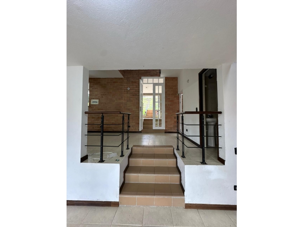 HERMOSA CASA CAMPESTRE EN LA CEJA UNIDAD CERRADA ZONA VERDE PRIVADA — foto 2