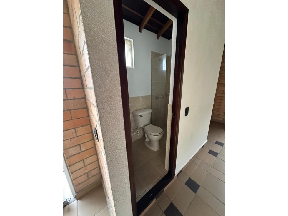 HERMOSA CASA CAMPESTRE EN LA CEJA UNIDAD CERRADA ZONA VERDE PRIVADA — foto 4