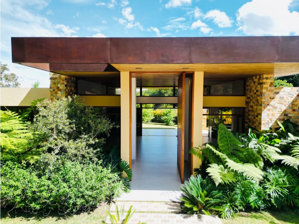 Hermosa casa campestre en venta vía san Antonio la ceja unidad cerrada — foto 4