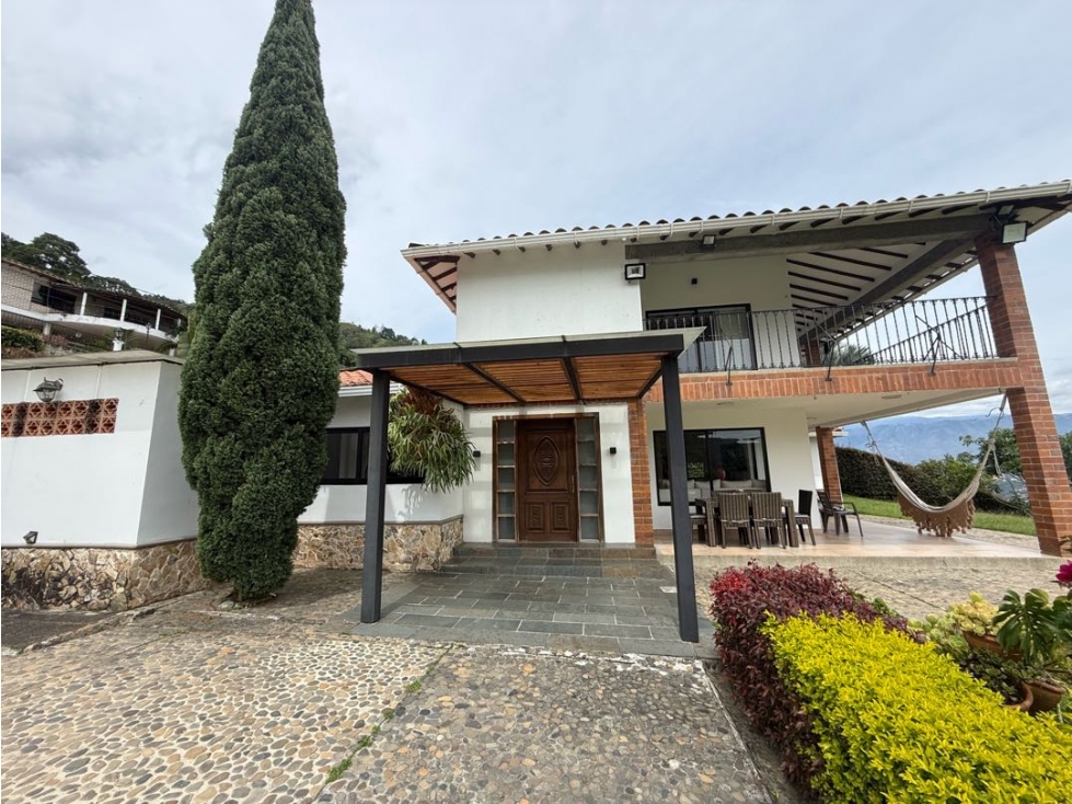 HERMOSA CASA CAMPESTRE PARA LA VENTA UBICADA EN COPACABANA — foto 3
