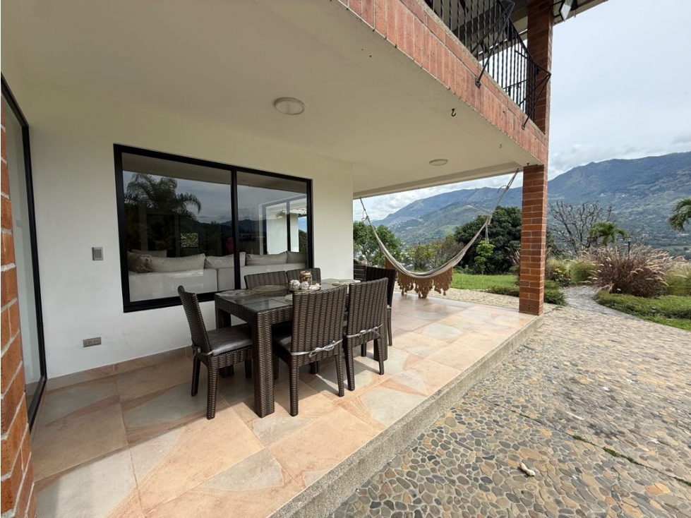 HERMOSA CASA CAMPESTRE PARA LA VENTA UBICADA EN COPACABANA — foto 4