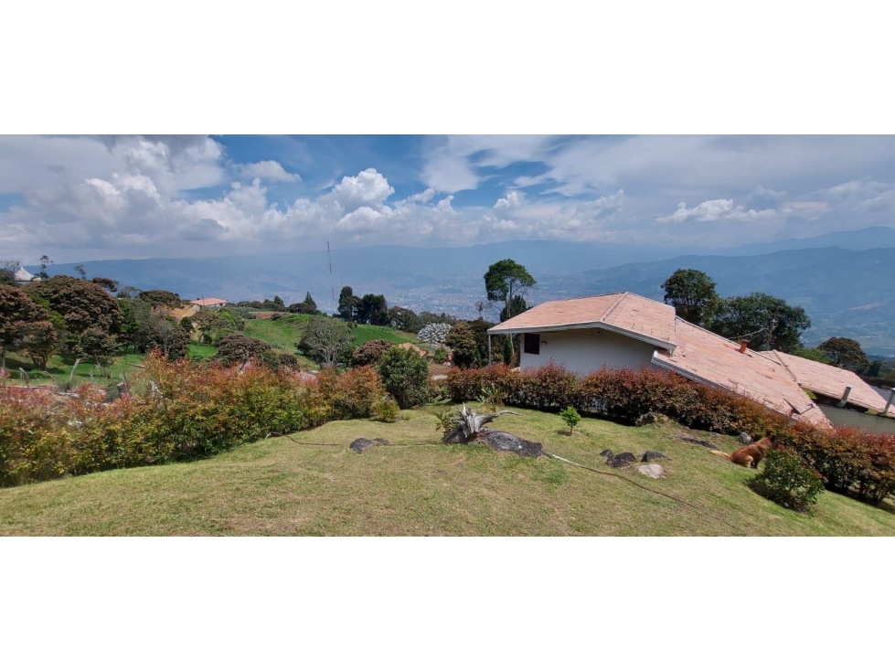 HERMOSA CASA CAMPESTREN SAN CRISTOBAL LINDA VISTA HACIA LA CIUDAD