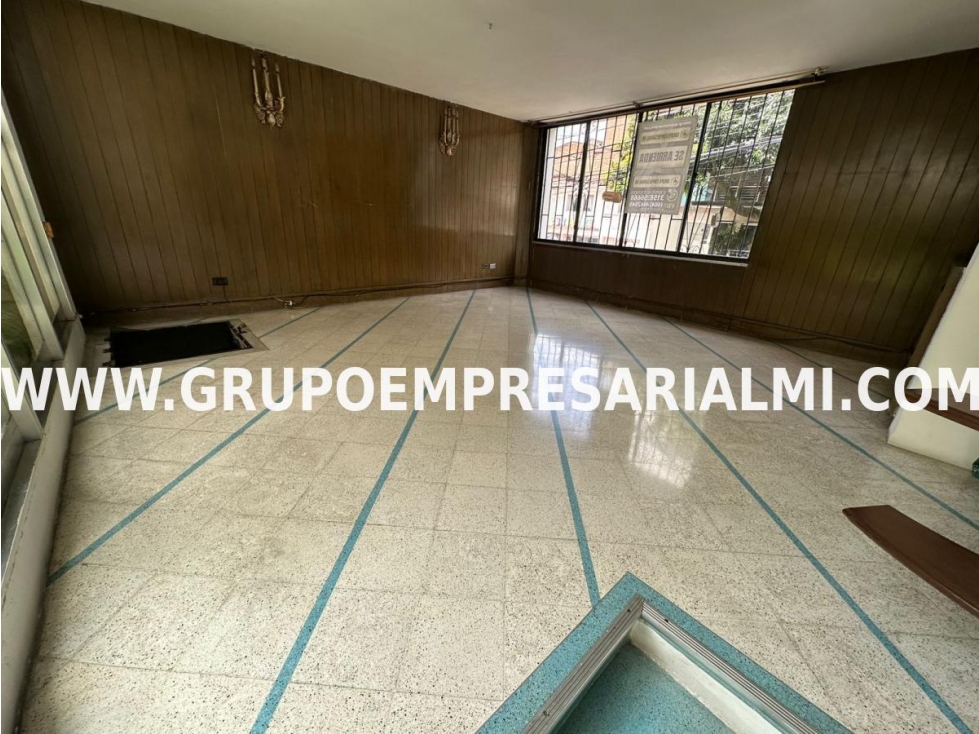HERMOSA CASA COMERCIAL EN ARRIENDO - SECTOR LAURELES COD: 31800 — foto 2