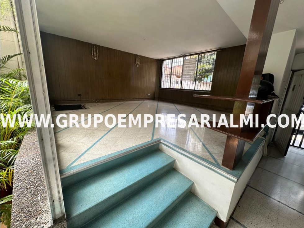 HERMOSA CASA COMERCIAL EN ARRIENDO - SECTOR LAURELES COD: 31800 — foto 3