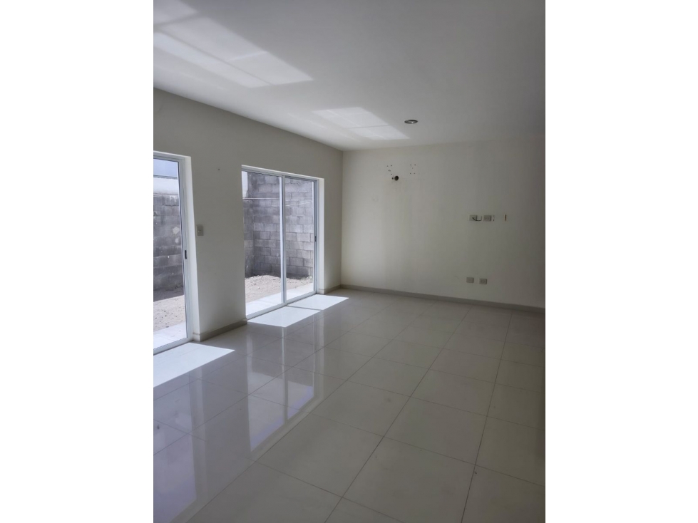 Hermosa Casa con Entrega Inmediata en Cantabria, Culiacán - 2