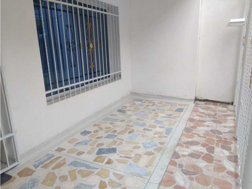 Hermosa Casa de 2 pisos cerca al mar, rodadero sur — foto 3