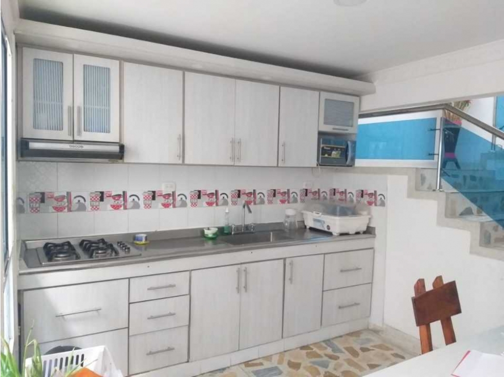 Hermosa Casa de 2 pisos cerca al mar, rodadero sur — foto 5