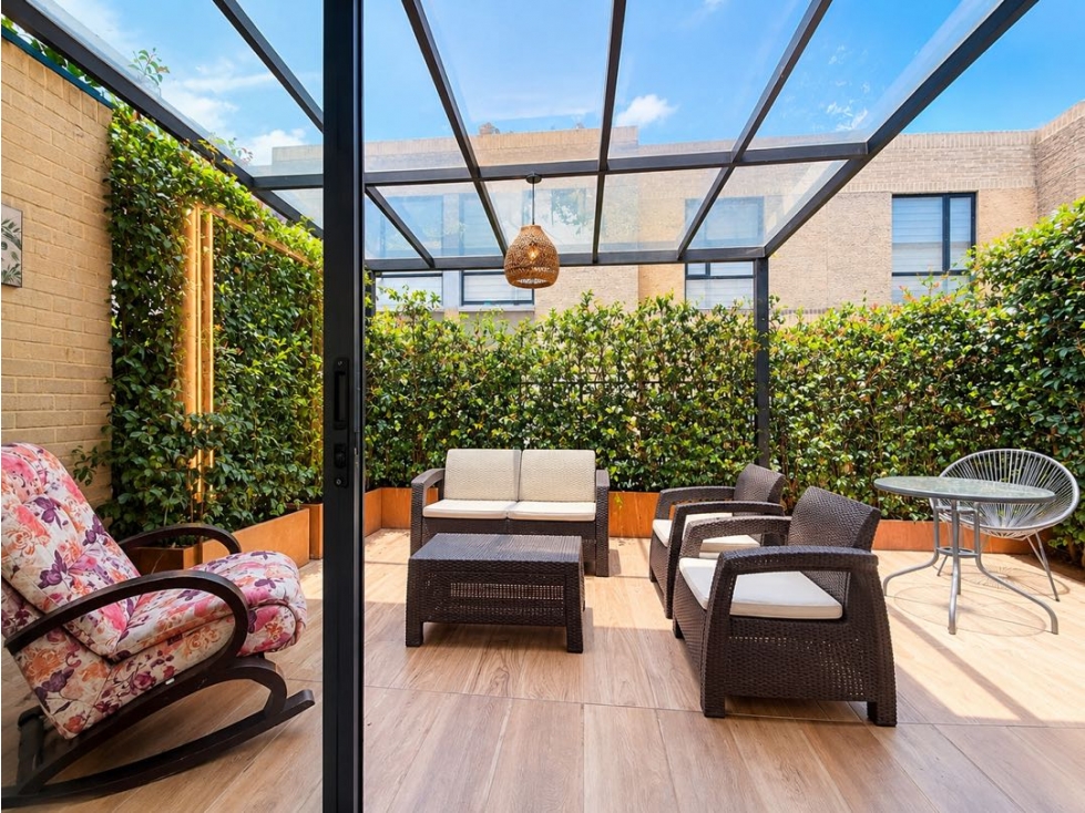 Hermosa casa de dos niveles mas altillo, en venta en cajica. - 3