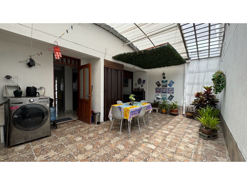 Hermosa casa de dos pisos en venta Barrio Santa Ana Palmira Valle — foto 3