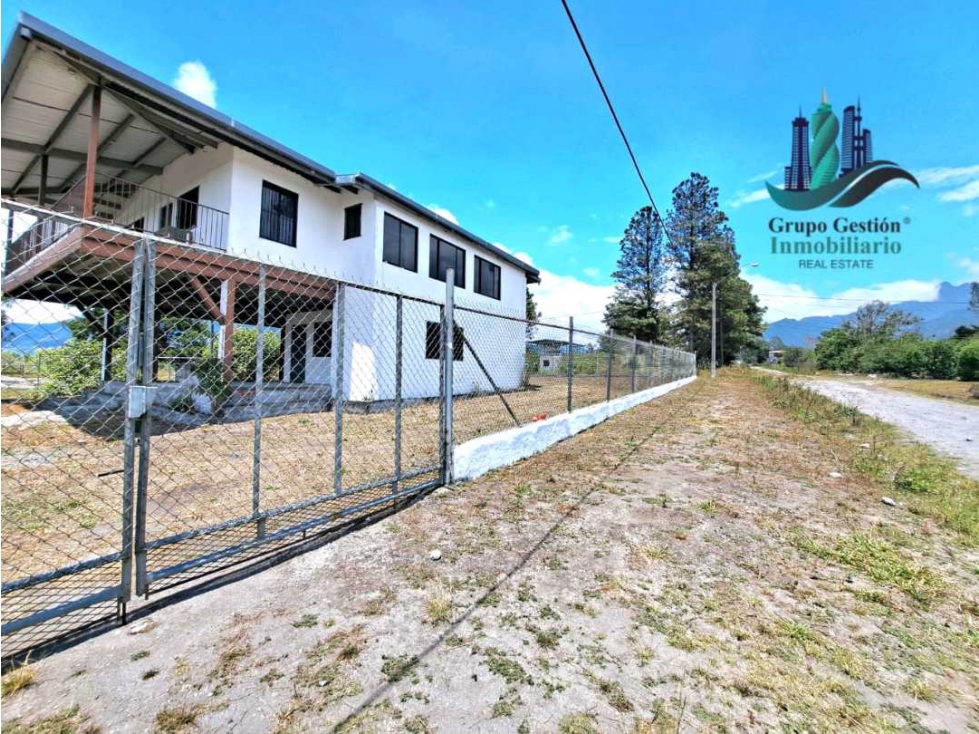 SE VENDE, HERMOSA CASA DE DOS PLANTAS, GRAN TERRENO CON HERMOSA VISTA - 2