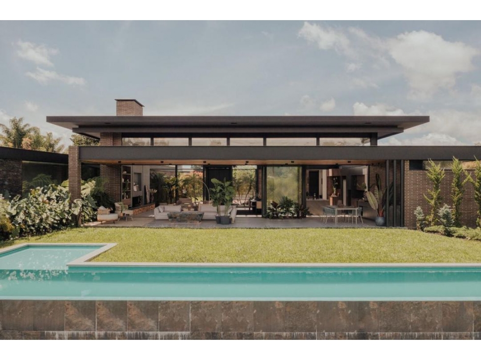 Hermosa casa de lujo en venta en Llanogrande