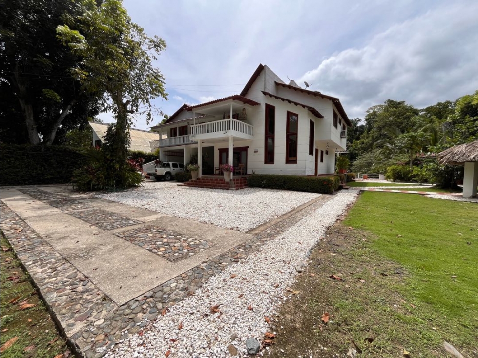 CASA CAMPESTRE EN VENTA EN SANTA MARTA CERCA AL PARQUE TAYRONA