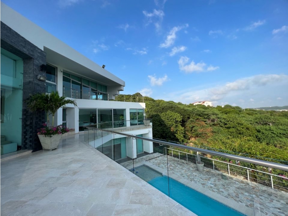 HERMOSA CASA DE TRES NIVELES EN CAUJARAL DE 700m2 — foto 6