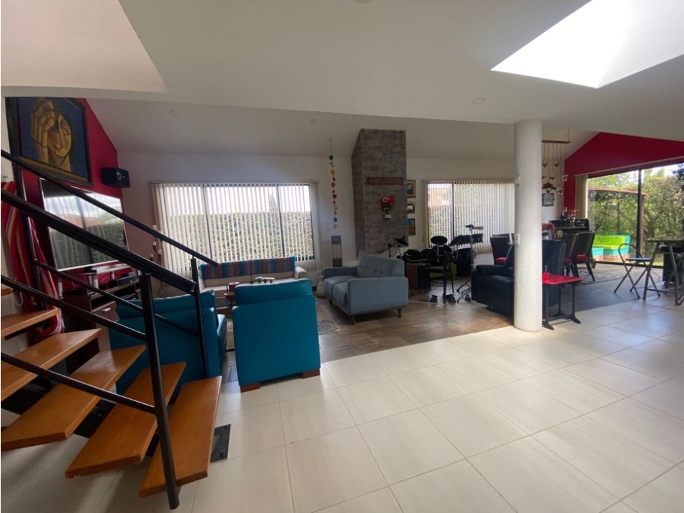Hermosa casa de un piso a 5 minutos de fontanar y clínica Marly - 4