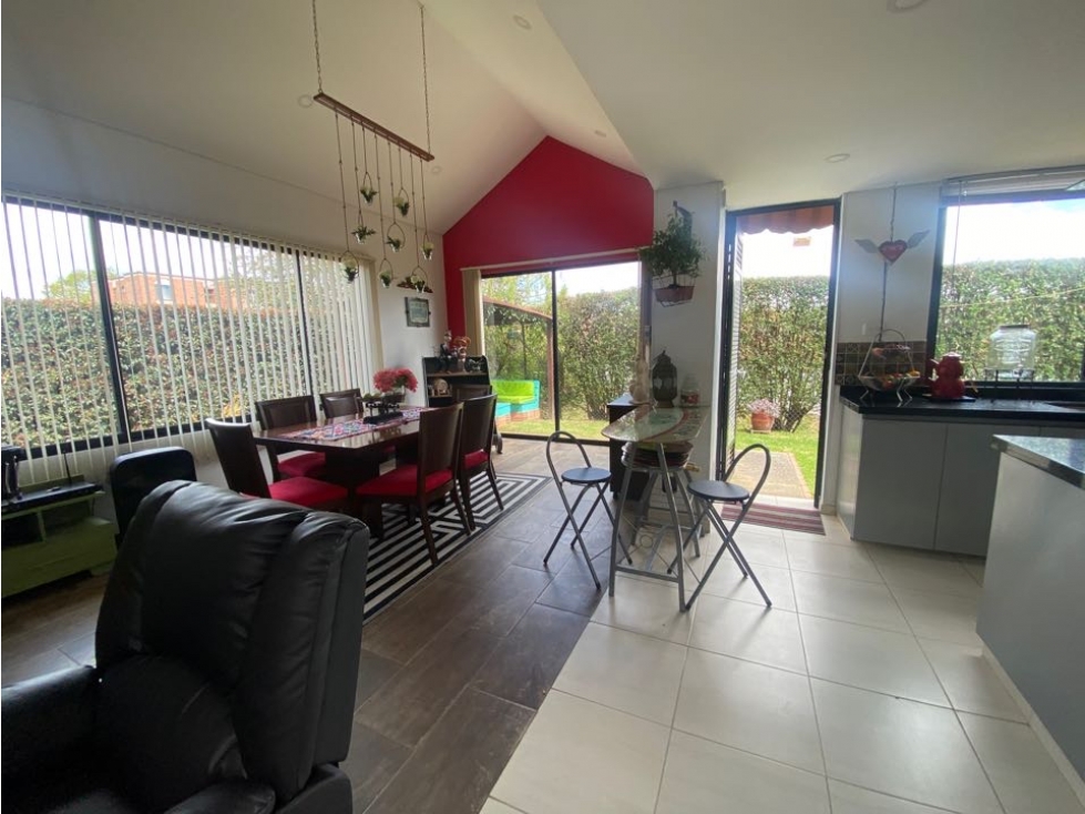 Hermosa casa de un piso a 5 minutos de fontanar y clínica Marly - 6