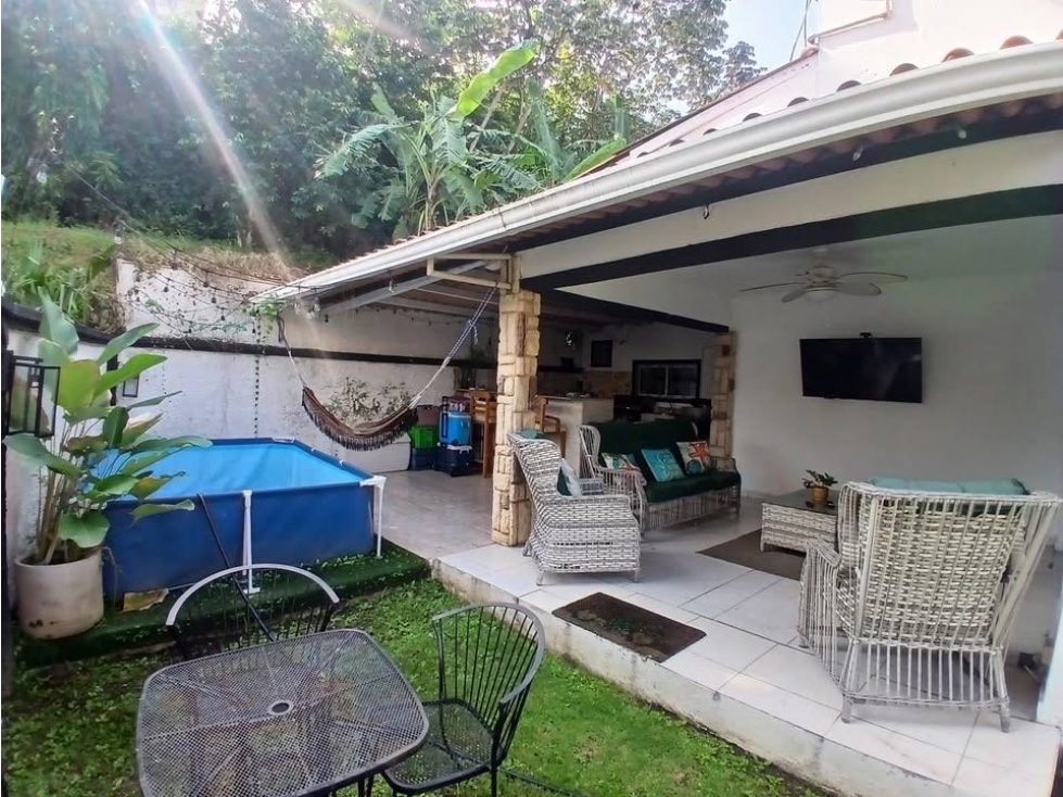 HERMOSA CASA EN ALQUILER EN VILLA LUCRE AMPLITUD, PRIVACIDAD Y COMOD — foto 2