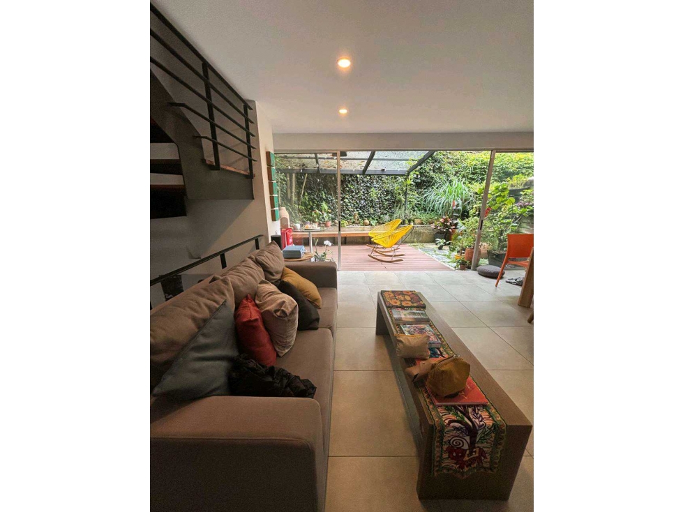 Hermosa casa en arriendo Poblado sector padre Marianito[LM]