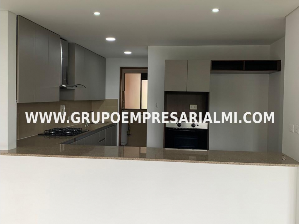 HERMOSA CASA EN ARRIENDO - SECTOR ZÚÑIGA COD: 30167 - 1