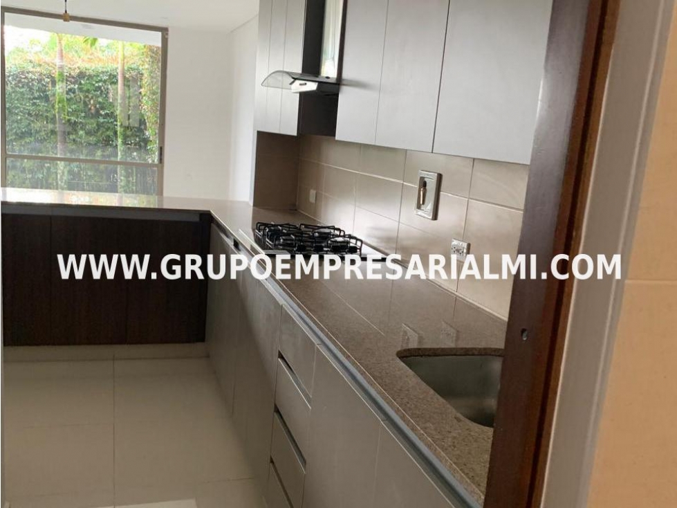 HERMOSA CASA EN ARRIENDO - SECTOR ZÚÑIGA COD: 30167 - 3