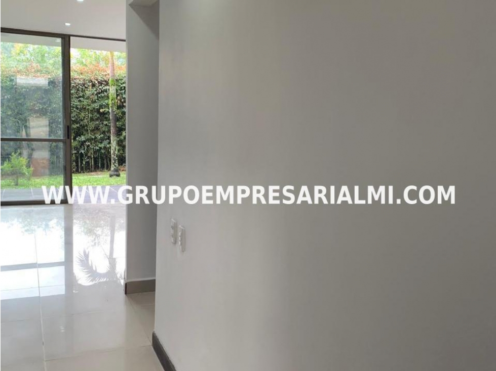 HERMOSA CASA EN ARRIENDO - SECTOR ZÚÑIGA COD: 30167 - 6