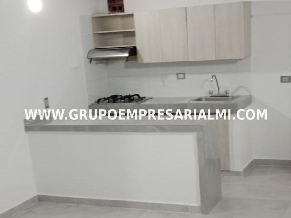 HERMOSA CASA EN ARRIENDO - SECTOR ALIADAS COD: 30329