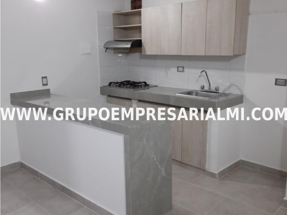 HERMOSA CASA EN ARRIENDO - SECTOR ALIADAS COD: 30329 — foto 2