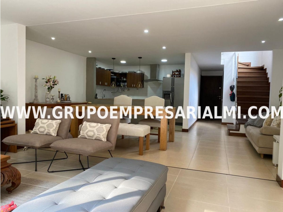 HERMOSA CASA EN ARRIENDO - SECTOR LA CALLEJA COD: 30704 - 2