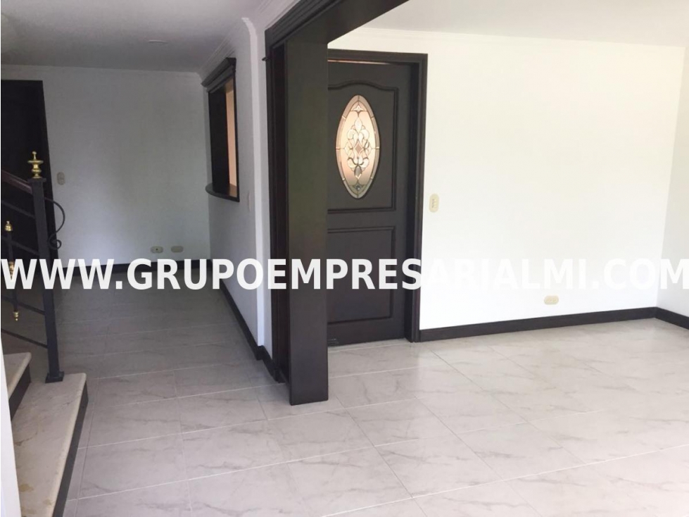 HERMOSA CASA EN ARRIENDO - SECTOR SAN JOSE COD: 30612 - 5