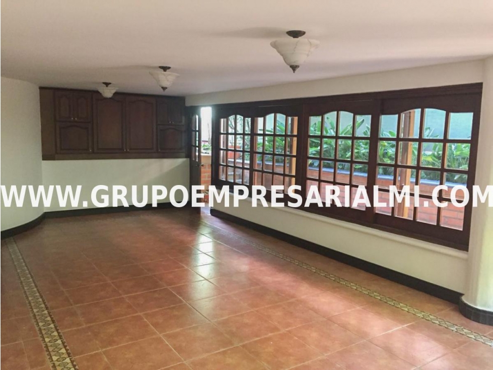 HERMOSA CASA EN ARRIENDO - SECTOR SAN JOSE COD: 30612 - 6