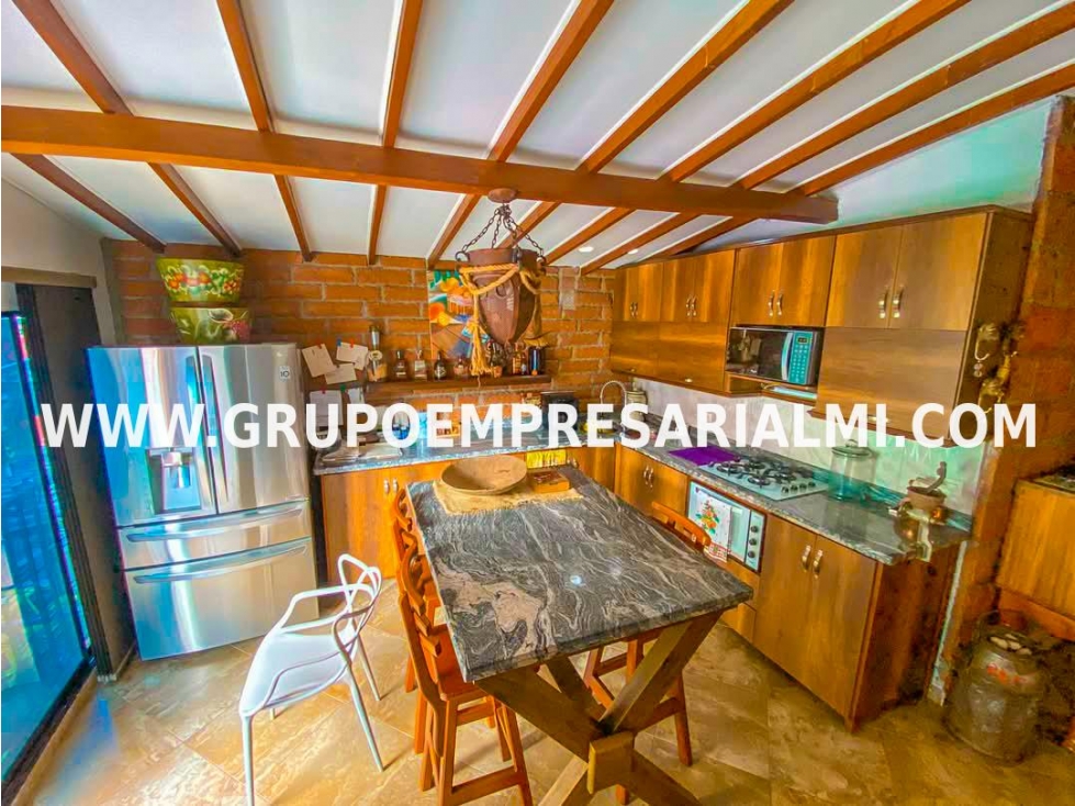 HERMOSA CASA EN ARRIENDO - SECTOR PÉREZ COD: 31562 - 2