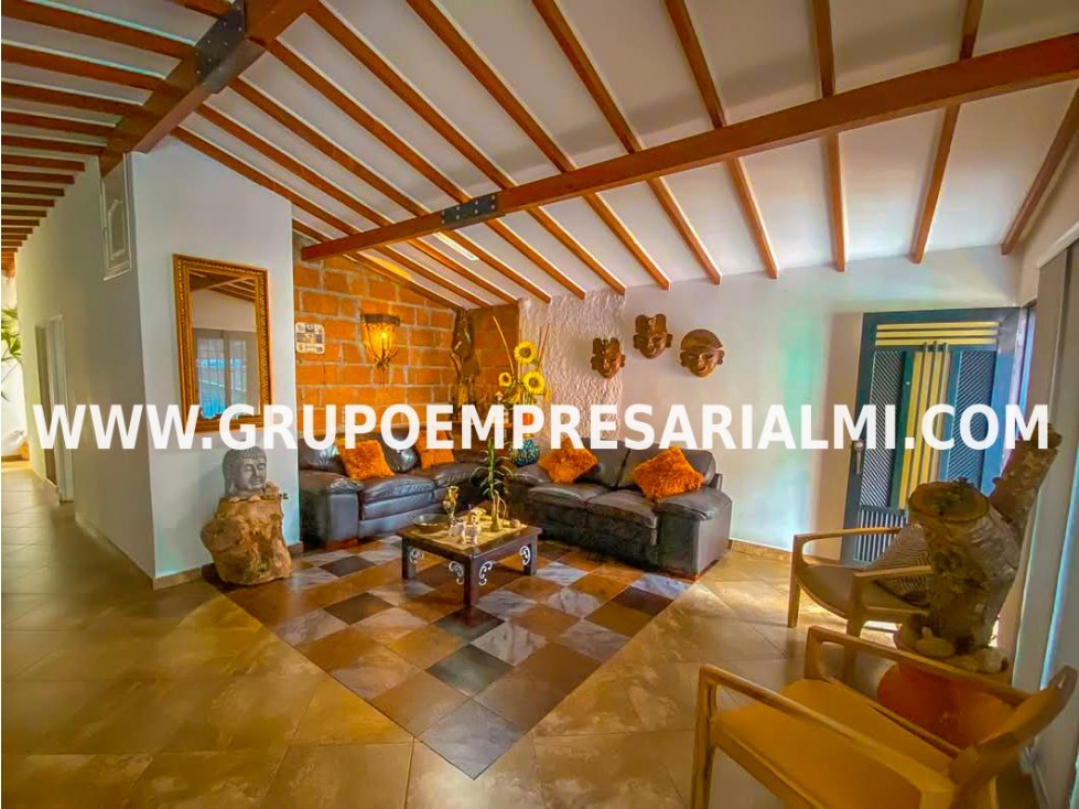 HERMOSA CASA EN ARRIENDO - SECTOR PÉREZ COD: 31562 - 3