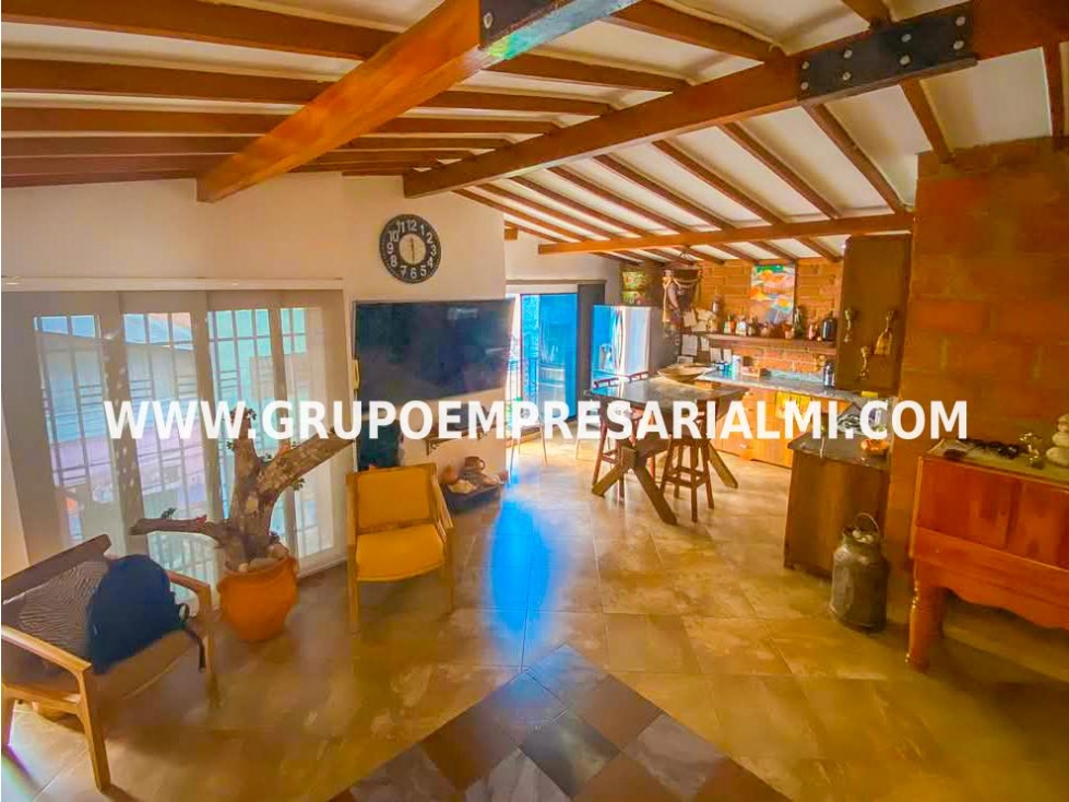 HERMOSA CASA EN ARRIENDO - SECTOR PÉREZ COD: 31562 - 1